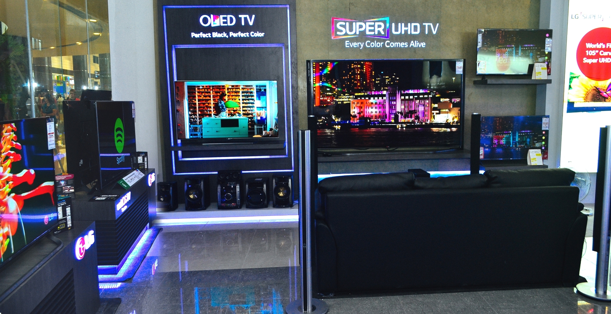 LG ELECTRONICS LAUNCHES NEW CONCEPT STORE IN ROBINSON'S GALLERIA CEBU